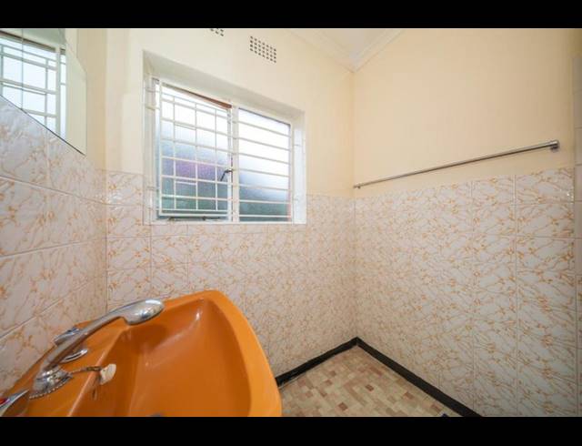 3 BEDROOM HOUSE FOR SALE IN KENSINGTON